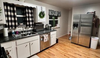 118 Christopher Dr, Glen Morgan, WV 25813