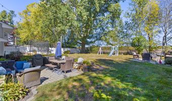 11 Probasco Dr, Allentown, NJ 08501