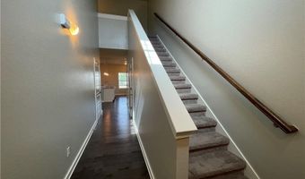 3915 SW Peachwood Dr, Bentonville, AR 72712