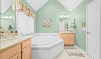 8 Hemingway Dr, Alexandria Twp., NJ 08848
