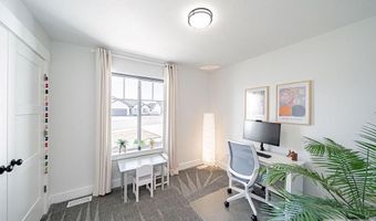 576 Hollow Dr, Ammon, ID 83401