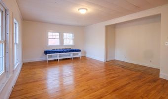 109 Sahagian Rd, Belgrade, ME 04917