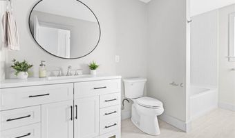 91 Houston Ave, Newport, RI 02840