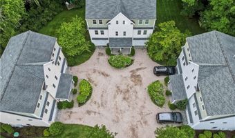 12 Park Ave 13, Narragansett, RI 02882