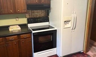 31 Angela St, Athens, OH 45701