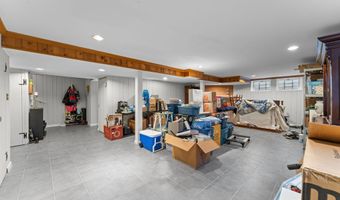5121 BALTAN Rd, Bethesda, MD 20816