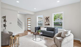 656 Madison St, Anoka, MN 55303