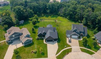 1816 Starling Ct, Polk City, IA 50226