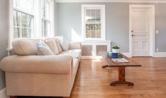 28 Rock Cut Rd, Bridgewater, CT 06752