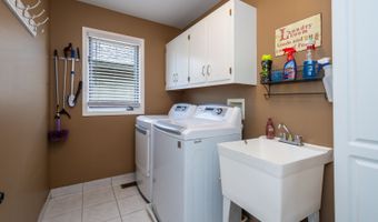 541 N 4th Ave, Addison, IL 60101