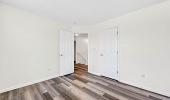 8040 Maple Stream Blvd, Indianapolis, IN 46217