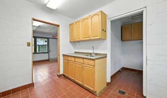 10 Pethaven Ln, Augusta, ME 04330