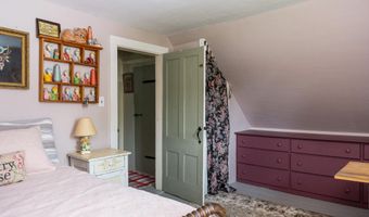 71 Eagle Peak Rd, Brookfield, VT 05060