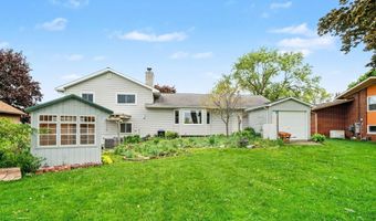 937 Riverview Dr, Alma, MI 48801