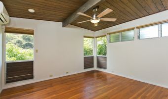 5347 Malu Pl, Honolulu, HI 96816