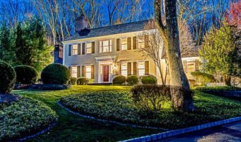 4 Barberry Row, Chester, NJ 07930