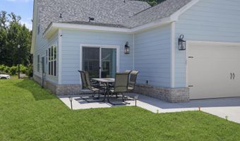 121 Grande View Dr, Biloxi, MS 39531