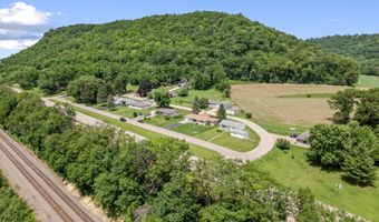S1576 Lake St, Alma, WI 54610