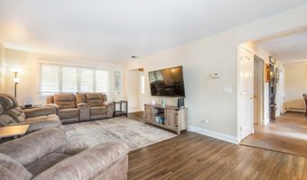 312 Mountainside Dr, Alloway, NJ 07422