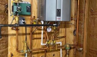 125 Main St, Lincoln, RI 02802