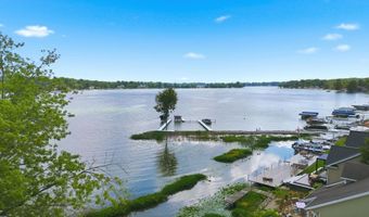 300 Lane 195 Crooked Lk, Angola, IN 46703