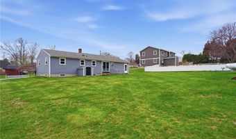49 Roosevelt Dr, Bristol, RI 02809