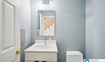 193 Wyndham Dr, Allentown, PA 18104