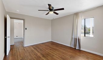 165 Hilton Ave NW, Albuquerque, NM 87107