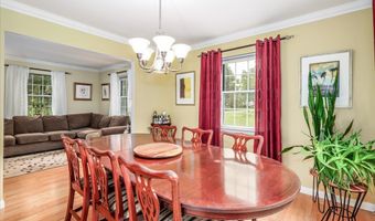 89 Candlewood Lake Rd, Brookfield, CT 06804