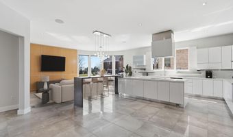 6600 RESERVES HILL Ct, Annandale, VA 22003