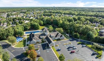 10 Chapel Hill Ct, Barnegat, NJ 08005