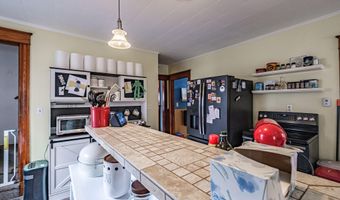 454 Court St, Auburn, ME 04210