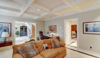 4744 34TH St N, Arlington, VA 22207