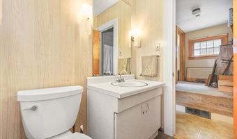 2195 Blenheim Ave, Alliance, OH 44601