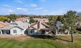 11262 Country Club Dr, Apple Valley, CA 92308