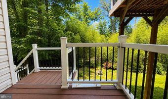 7302 IVYCREST Pl, Annandale, VA 22003
