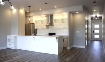 2302 SW I St 204, Bentonville, AR 72712