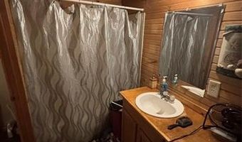 527 SW 2nd St, Adair, OK 74330