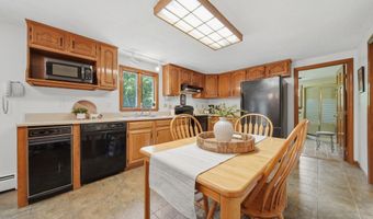 4 Scottsdale Rd, Atkinson, NH 03811