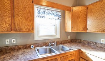 990 Baird St, Akron, OH 44306