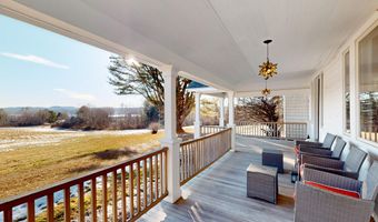 26 Old Searsport Ave, Belfast, ME 04915