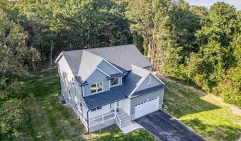 70 Seurat St, Barnegat, NJ 08005