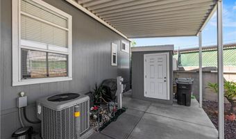 21 Walnut Via, Anaheim, CA 92801