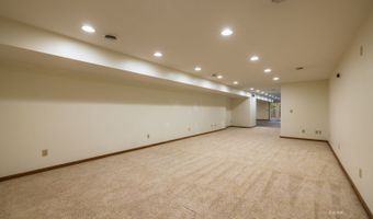 8850 Lavelle Rd, Athens, OH 45701