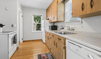 2202 6th Ave, Anoka, MN 55303