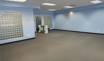 235 E Center Dr B, Alton, IL 62002