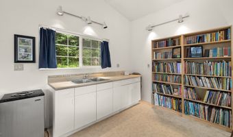71690 NORTHSHORE Dr, Birkenfeld, OR 97016