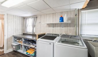 1330 Woodstock Ave, Ames, IA 50014