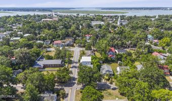 910 West St, Beaufort, SC 29902