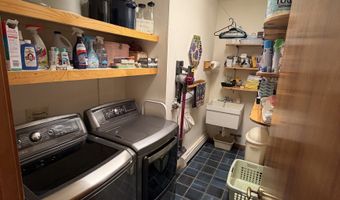 86 Washburn Rd, Canton, CT 06019